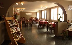 Chez Nous
